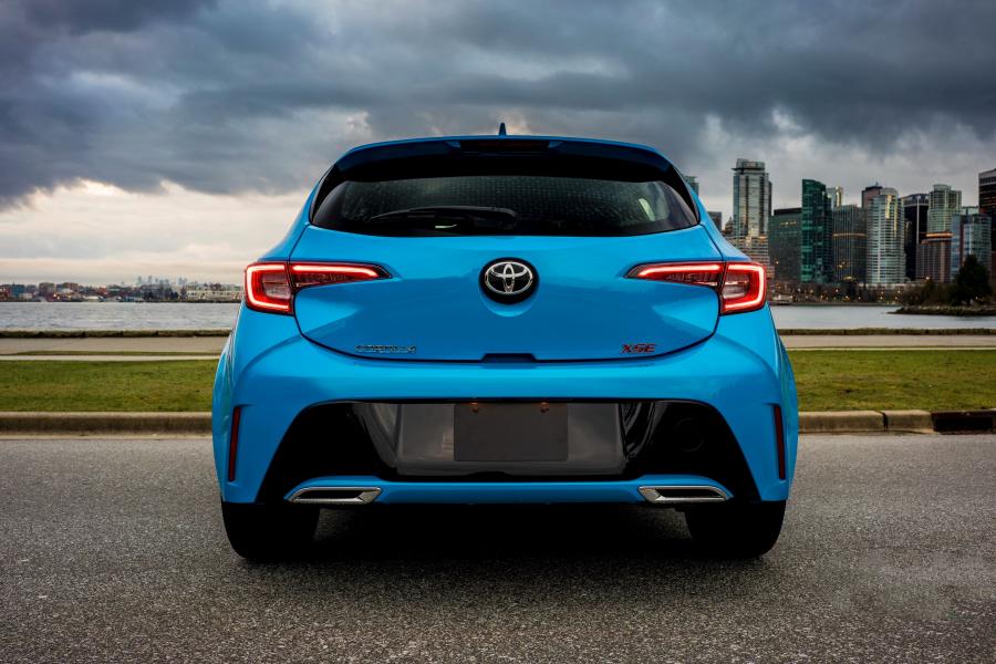  Toyota Corolla XSE Hatchback 2018 года  (NA) (фото 14 из 88)